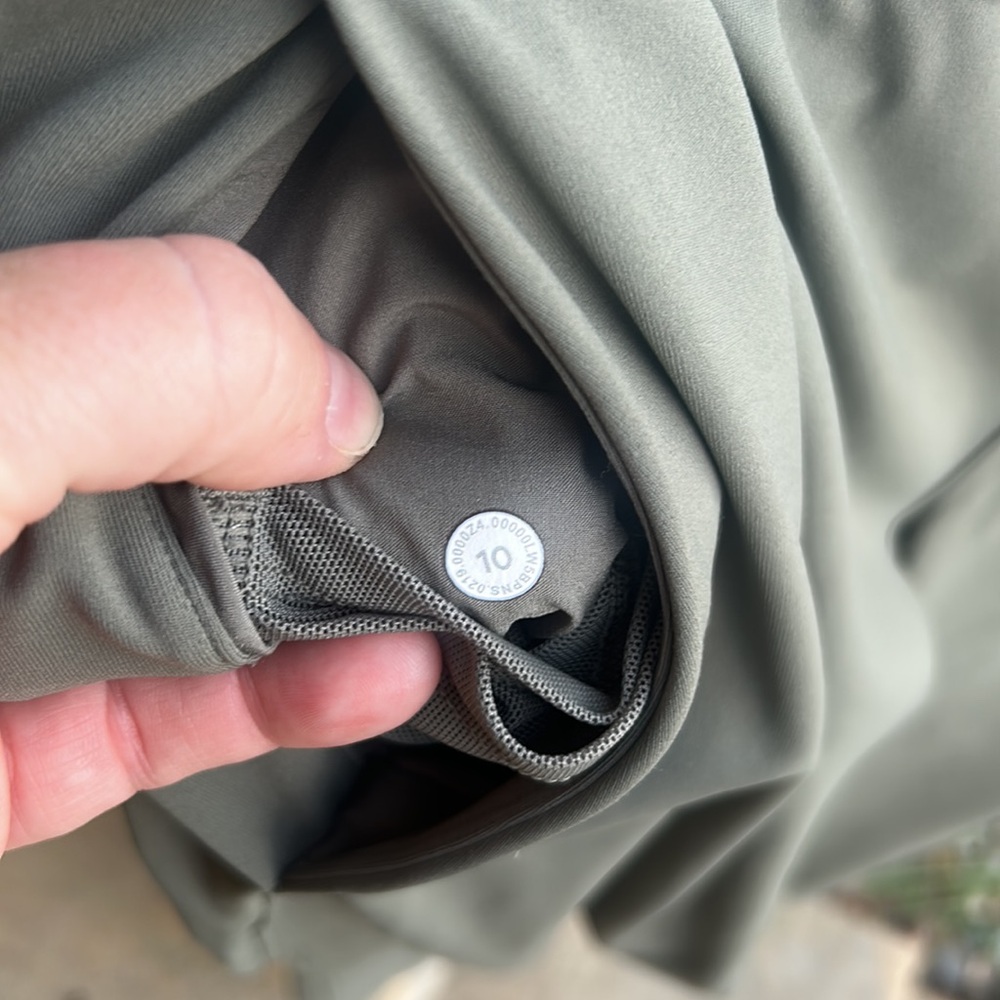 LULULEMON Ladies 10 Olive 🫒 On the go open jogger pants - Picture 5 of 9